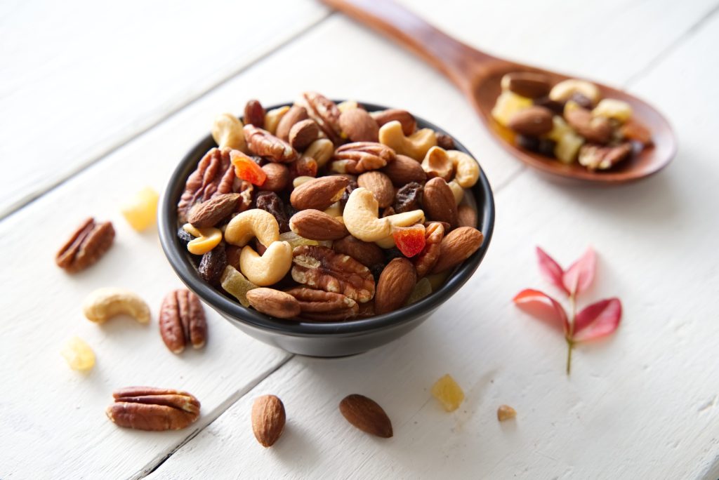 Inicio 4 Mix nuts and dried fruits background and wallpaper.